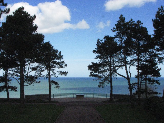 normandy_069.JPG - SEA VIEW AT THE AMERICAN CEMETERY