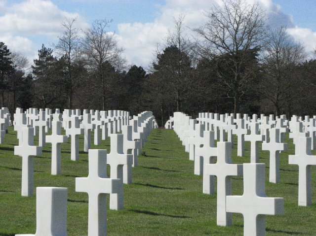 normandy_074.JPG - FIELD OF GRAVES